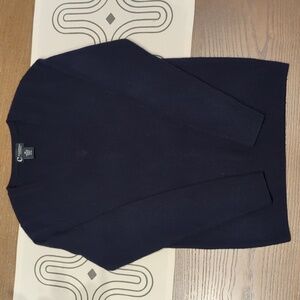 C by Bloomingdale's Cashmere V-Neck  Sweater (XS), Dark Navy